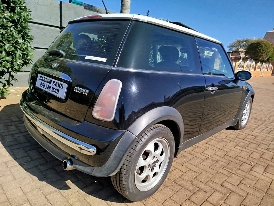 2005 Mini cooper 1.6 manual Full panoramic sunroof
