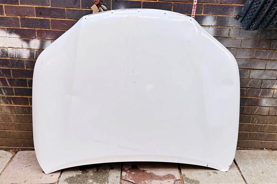 Toyota Hilux GD6 bonnet - Private Seller
