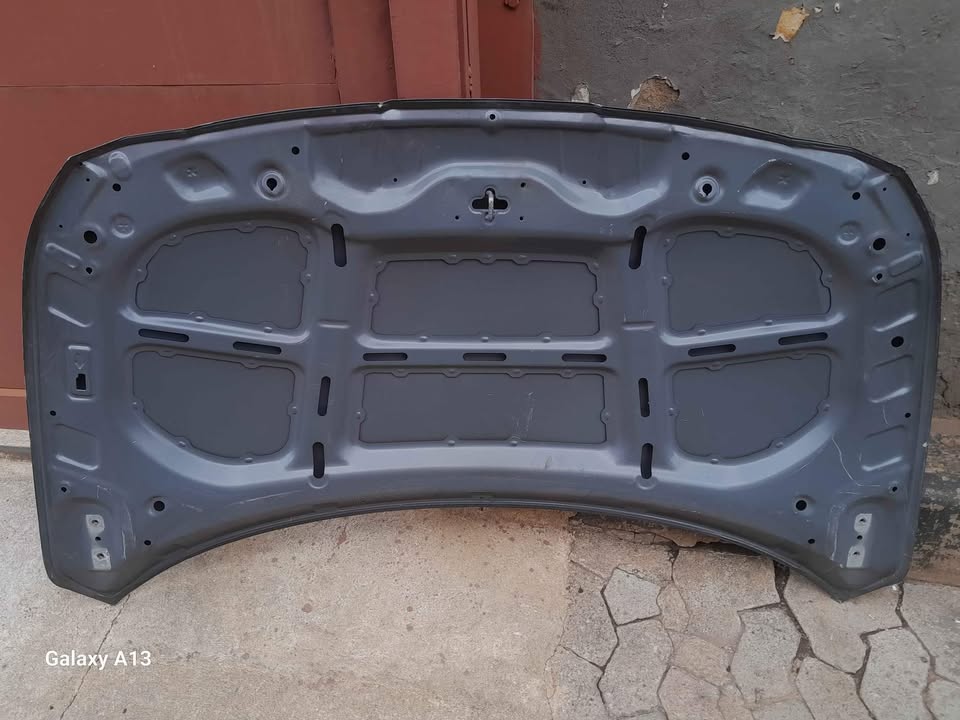 Hyundai i20 Bonnet for Sale l - Private Seller Hyundai i20 Bonnet for Sale l - Private Seller