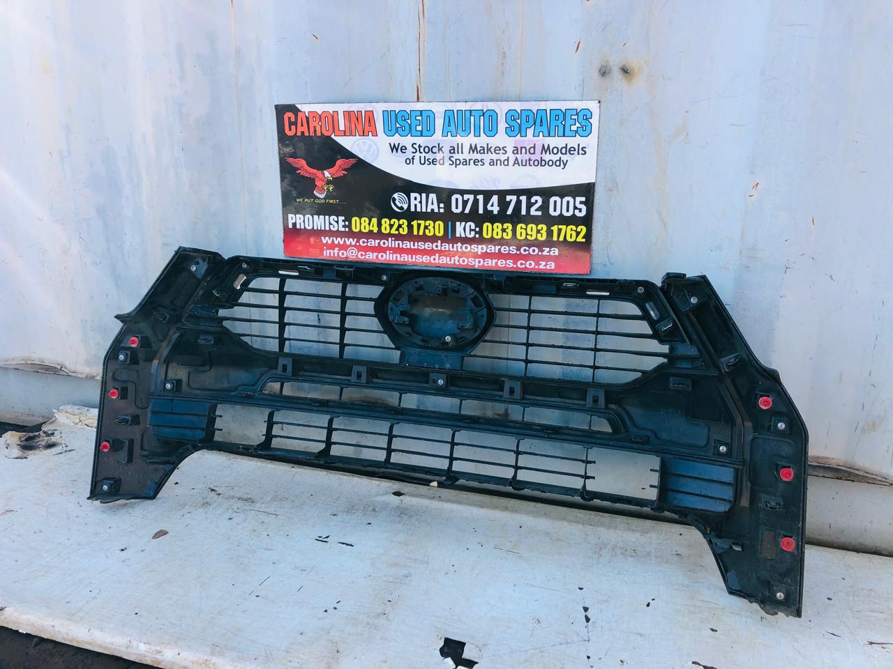 Toyota Hilux Legend RS radiator grill (badge) - Private Seller Toyota Hilux Legend RS radiator grill (badge) - Private Seller