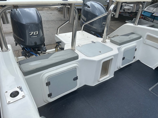 Seacat 520 FC with 2 x Yamaha F70hp Motors