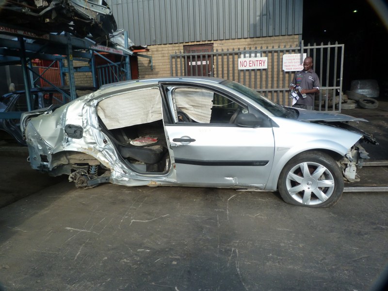 Renault Megane II 1.6 Dynamique Manual Grey - 2006 STRIPPING FOR SPARES - Private Seller Renault Megane II 1.6 Dynamique Manual Grey - 2006 STRIPPING FOR SPARES - Private Seller