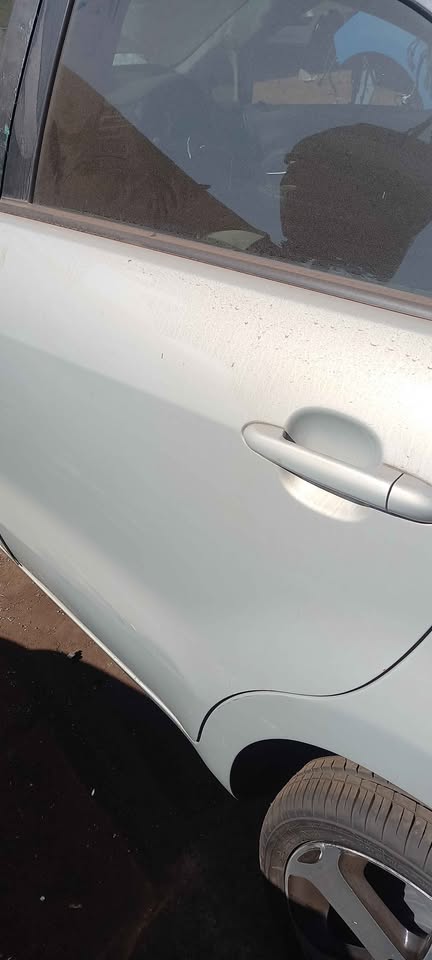 Kia Rio boot lid and doors - Private Seller Kia Rio boot lid and doors - Private Seller