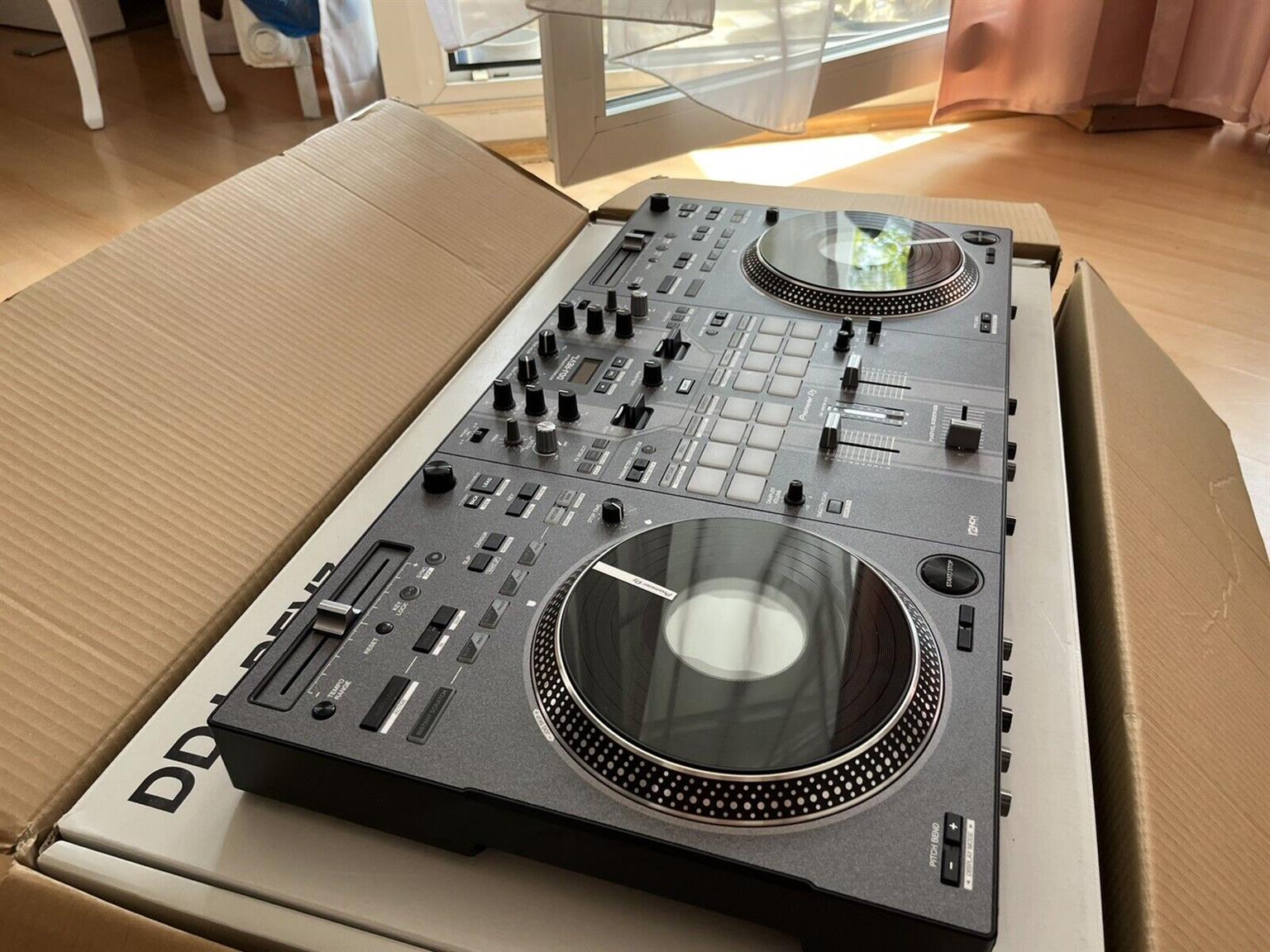 Clean Pioneer DDJ REV 7