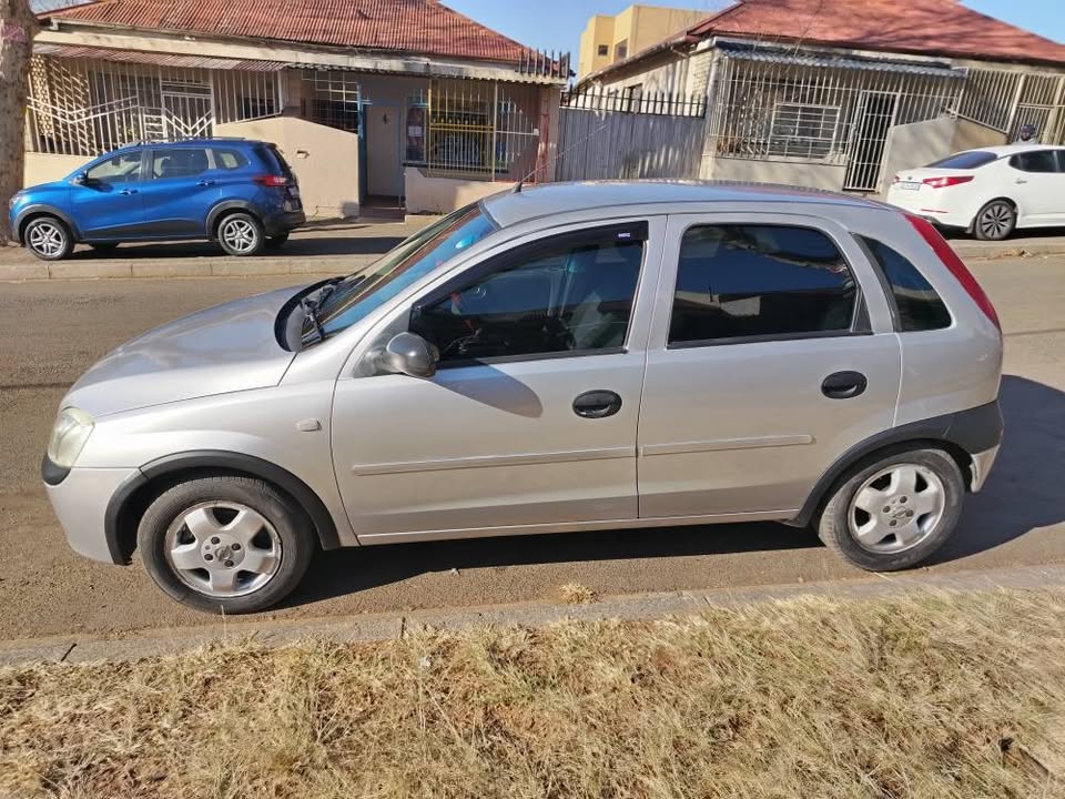 Opel corsa gamma 1.4 2006