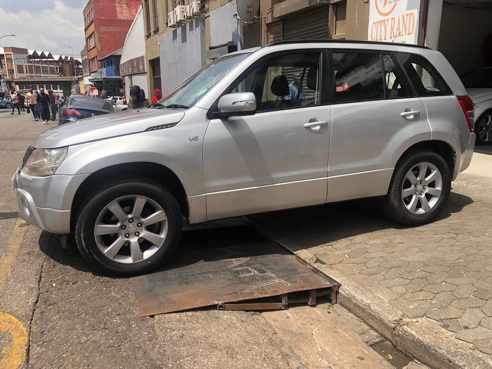 Suzuki Grand Vitara 3.2 V6 Automatic