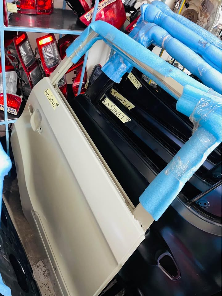 Kia Soul back door - Private Seller