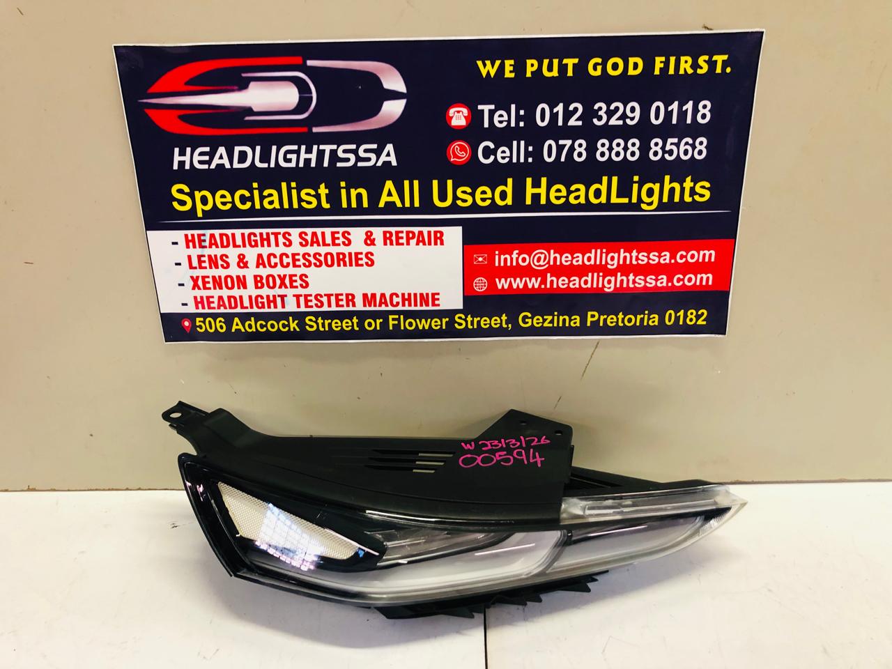 Hyundai Santa Fe right side LED daylight running light and indicator - Private Seller Hyundai Santa Fe right side LED daylight running light and indicator - Private Seller