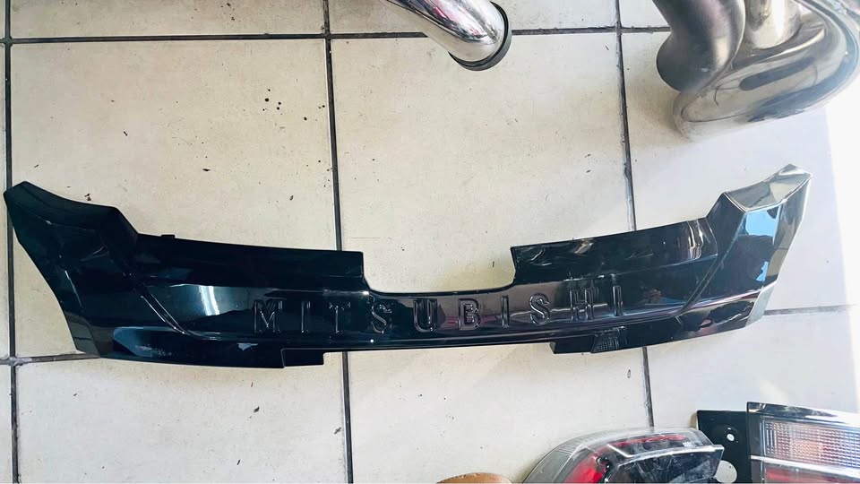 MITSUBISHI L200 Bumper Cover 2019 - Private Seller MITSUBISHI L200 Bumper Cover 2019 - Private Seller