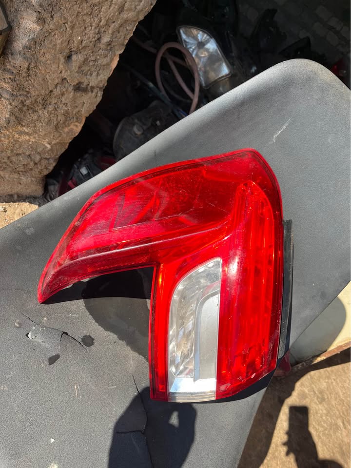Citroen C4 Aircross Taillight - Private Seller