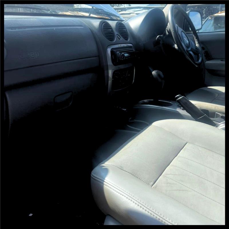 2006 Jeep Cherokee Renegade Interior Spare Parts - Private Seller 2006 Jeep Cherokee Renegade Interior Spare Parts - Private Seller
