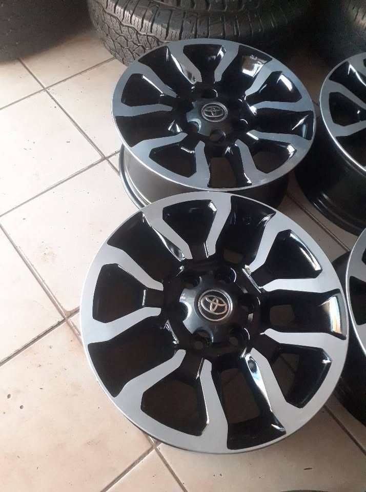 NEW RIMS FOR TOYOTA LEGEND RS SIZE R18