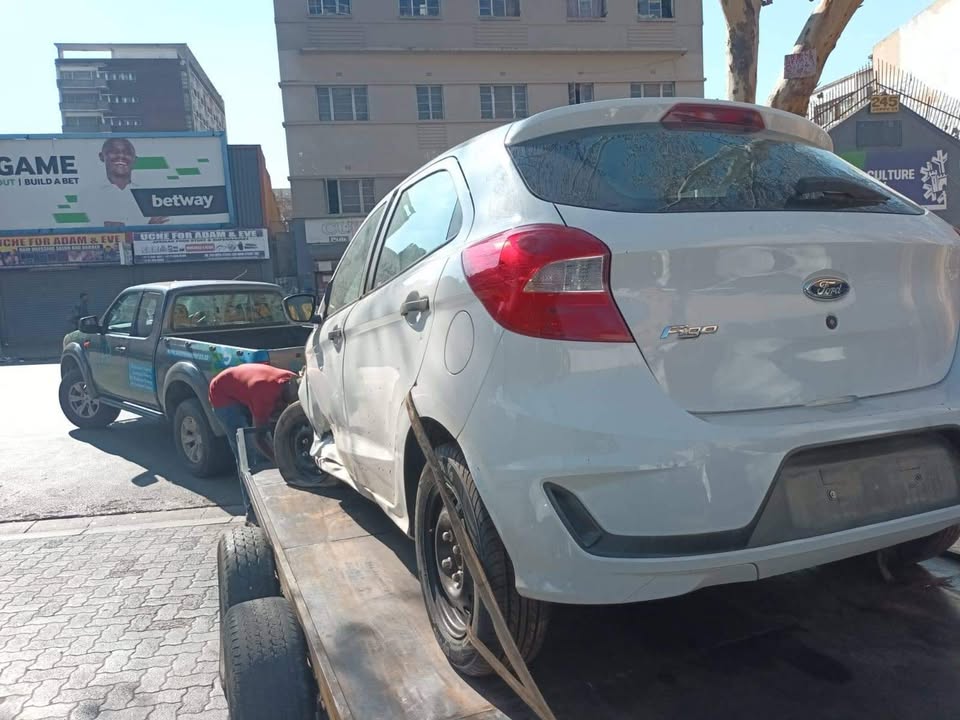 2015 Ford Figo Stripping for spares - Private Seller