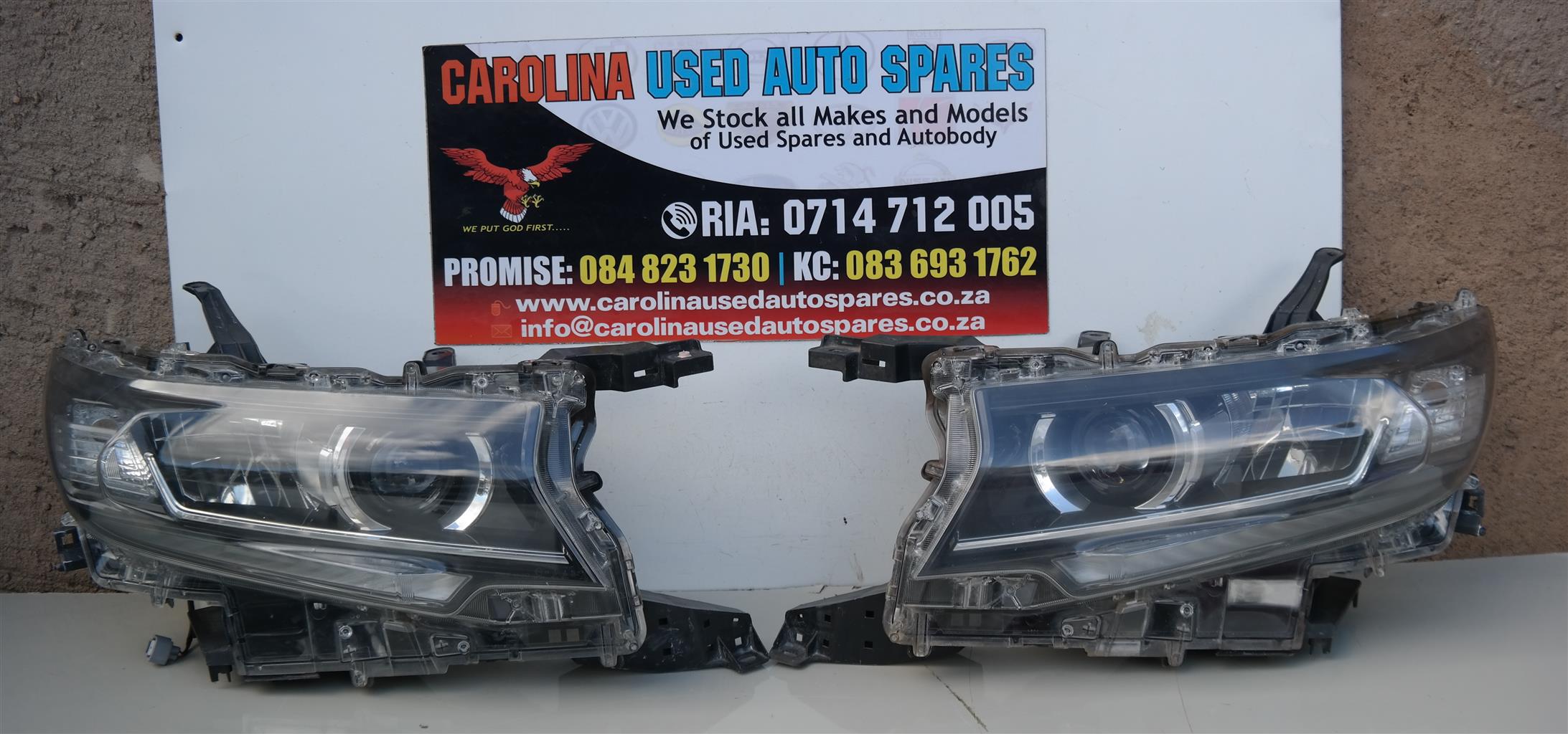 Toyota Prado FJ150 left and right side xenon headlights - Private Seller Toyota Prado FJ150 left and right side xenon headlights - Private Seller