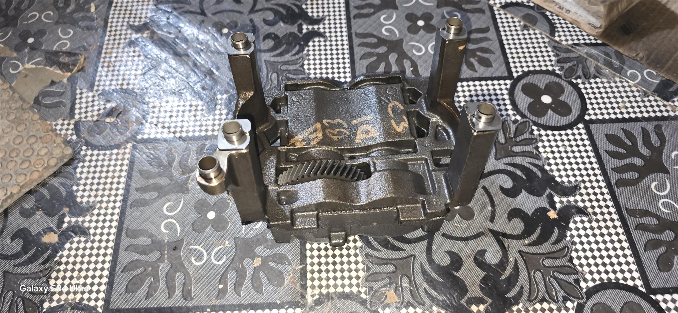 Balance Shaft Fits Discovery Sport, Jaguar XF,  Evoque, Freelander2 Si4 2.0 - Private Seller