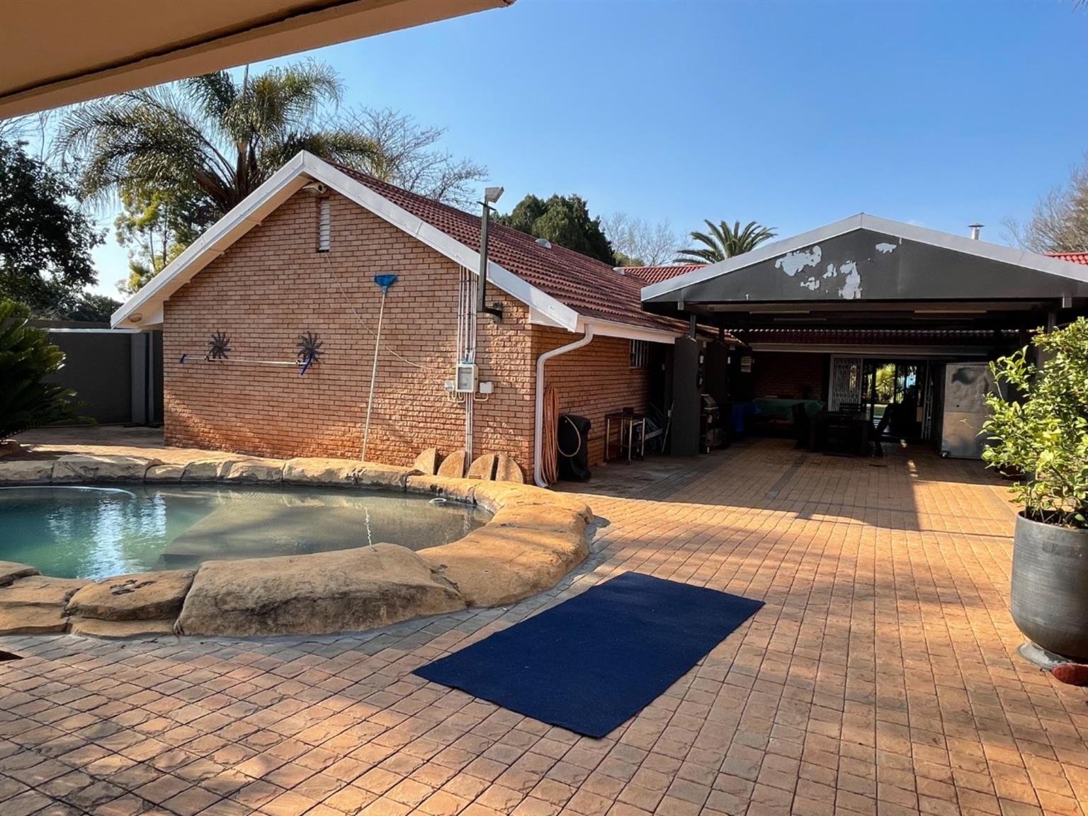 Small Holding For Sale in VRYHEID