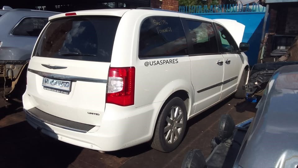 Chrysler Grand Voyager 2.8 MK3 Used Parts In Stock - Private Seller