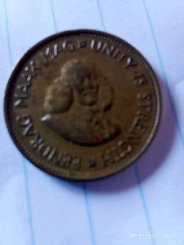 I'm selling my old south Africa coins