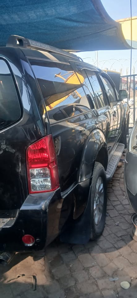 NISSAN 2005 PATHFINDER V6 AUTO STRIPPING FOR SPARES - Private Seller