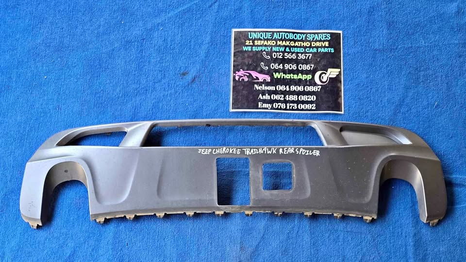 Jeep Cherokee Trailhawk Rear Spoiler