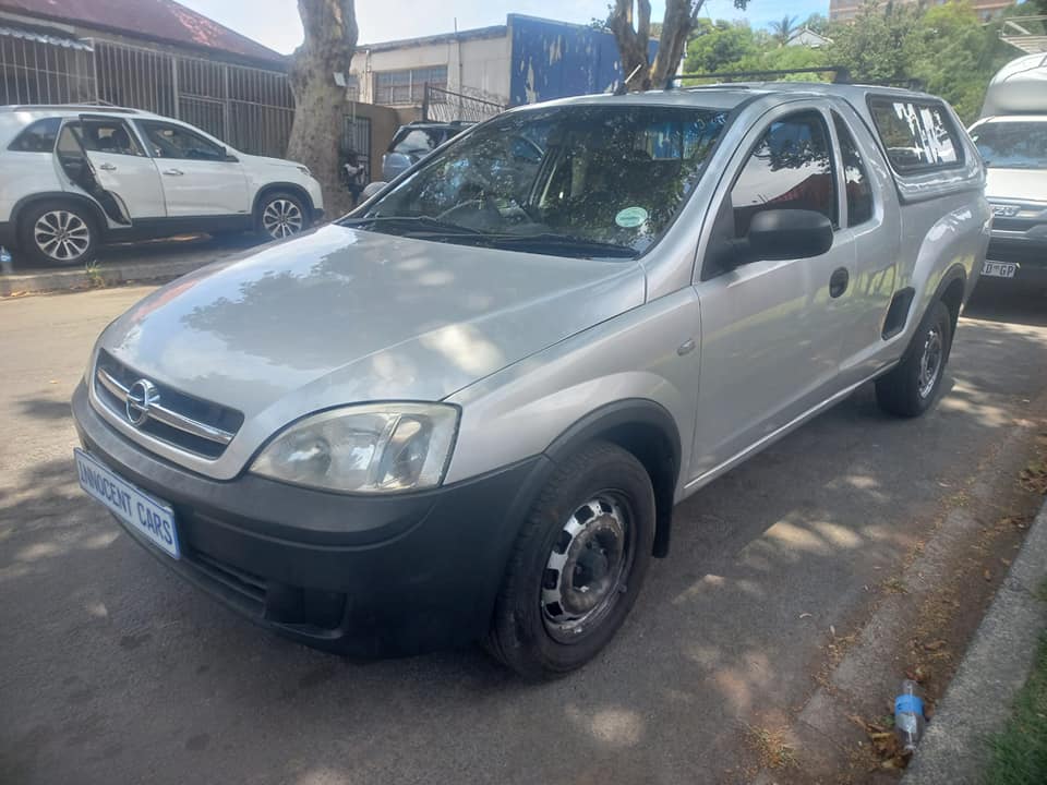 2009 OPEL CORSA UTILITY BAKKIE 1.7 DIESEL, MANUAL, SILVER COLOR, MILEAGE 109000KMS