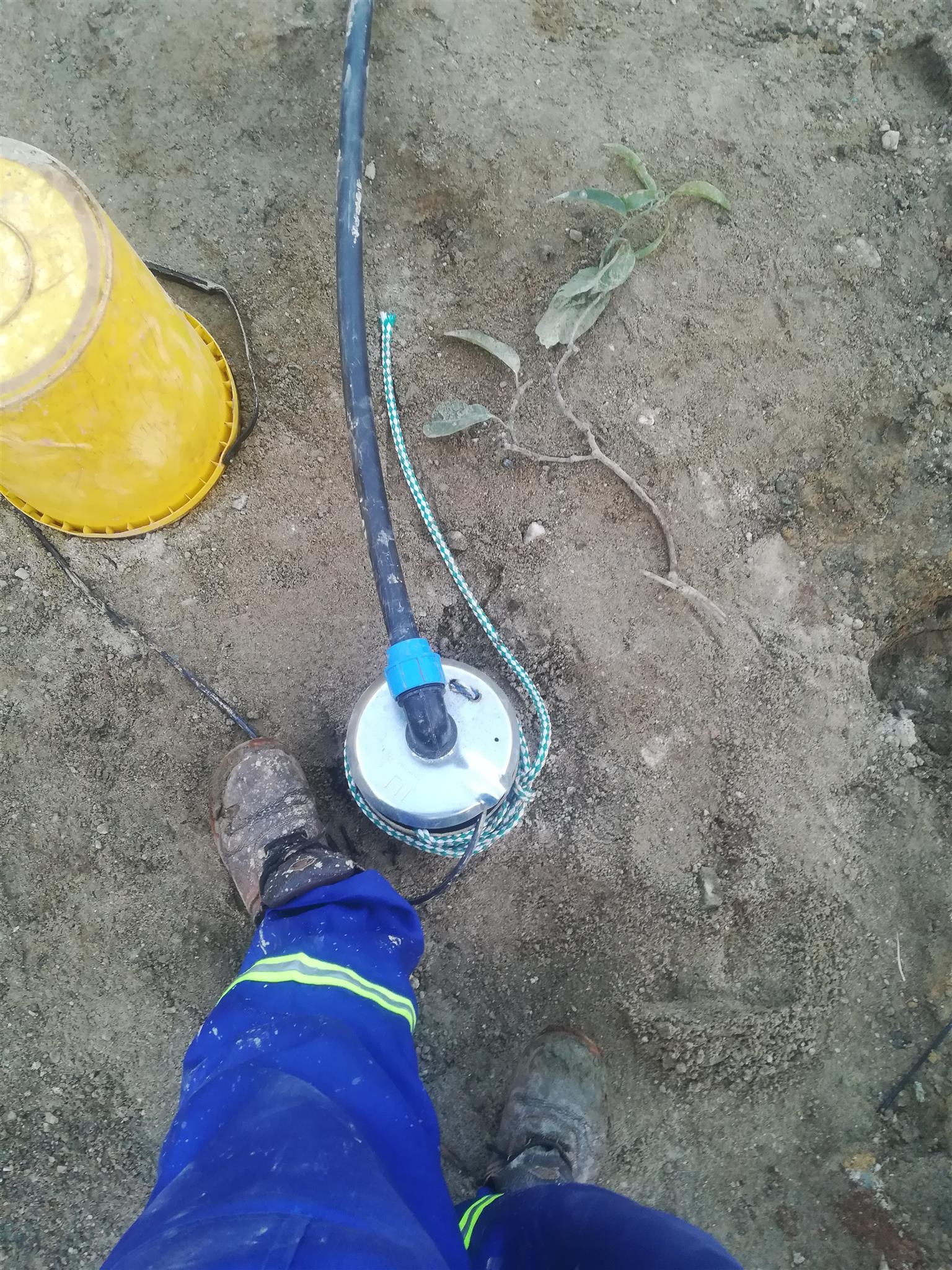 Borehole drilling , pvc , pump installation, water survey Steel casing, water 