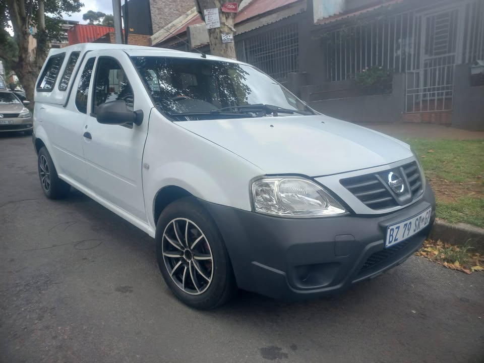 2012 Nissan Np200 1.6 Petrol, Manual, White Color, Mileage 85000kms,