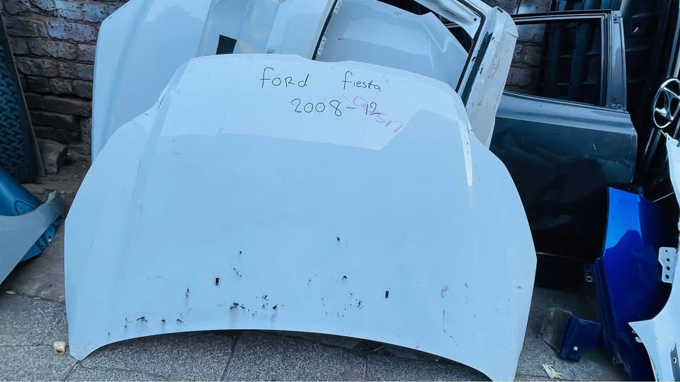 Ford Fiesta bonnet 2008/12 - Private Seller Ford Fiesta bonnet 2008/12 - Private Seller