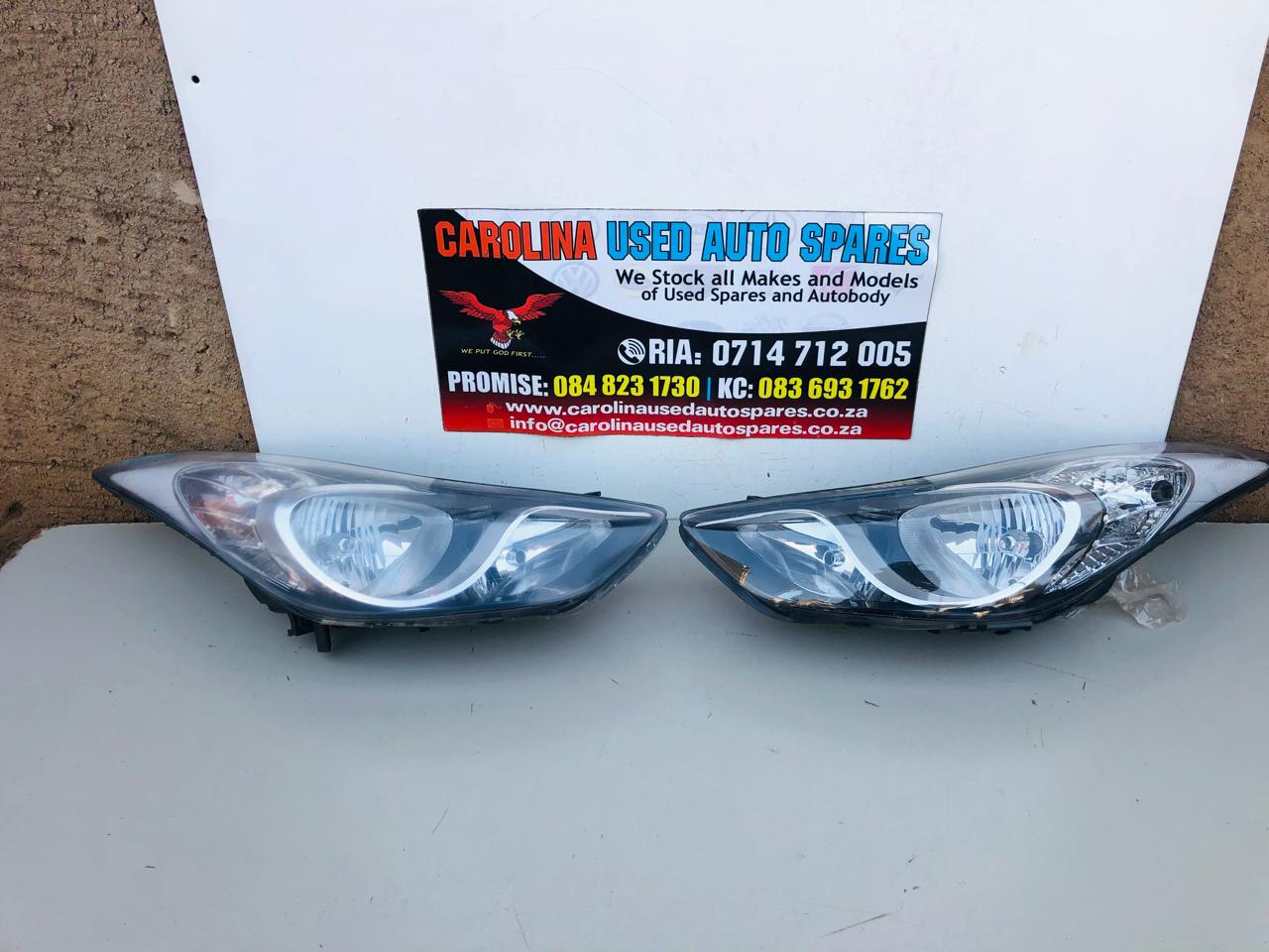 Hyundai Elentra left and right side headlights (2011-2015) - Private Seller Hyundai Elentra left and right side headlights (2011-2015) - Private Seller