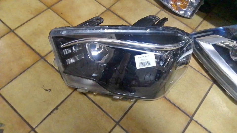 Mahindra scopion headlight - Private Seller Mahindra scopion headlight - Private Seller