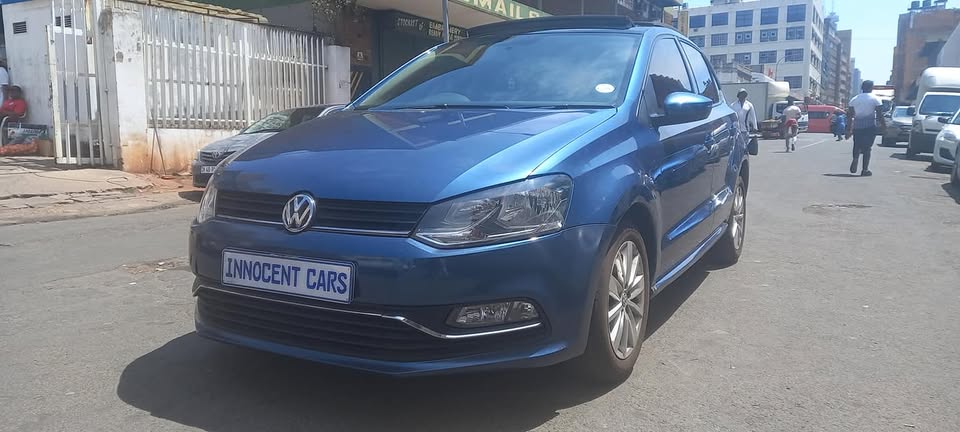 2017 VW POLO 6 TSI 1.2 COMFORTLINE, MANUAL TRANSMISSION, BLUE COLOUR