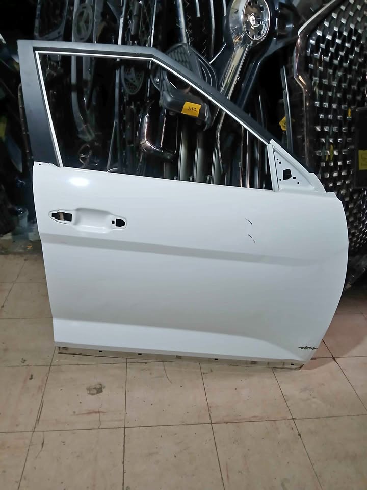 Hyundai creta door - Private Seller Hyundai creta door - Private Seller