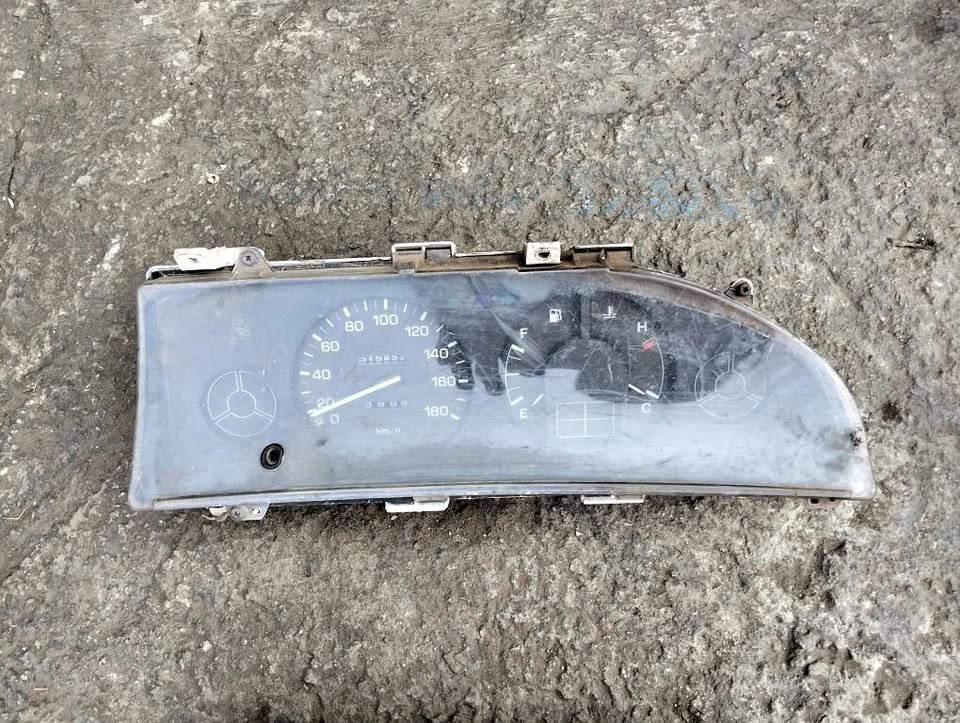 Toyota Corolla/ tazz speedometer 3 in stock 88-91 - Private Seller Toyota Corolla/ tazz speedometer 3 in stock 88-91 - Private Seller