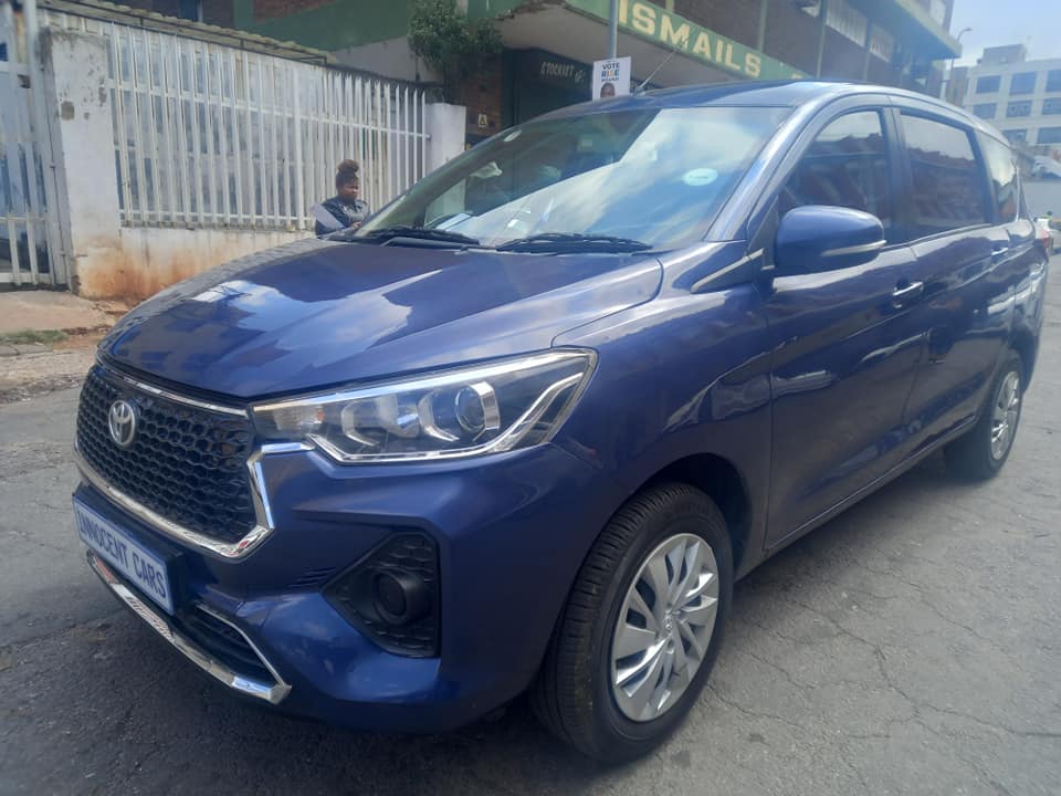 2023 TOYOTA RUMION 1.5TX PETROL, MANUAL TRANSMISSION, NAVY BLUE COLOR, MILEAGE 33000Km