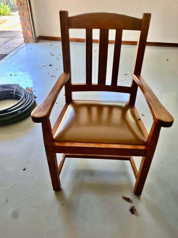 Old school visitors chair Old school visitors chair