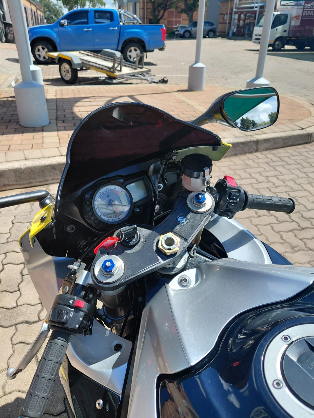 SUZUKI GSXR-600 - Private Seller
