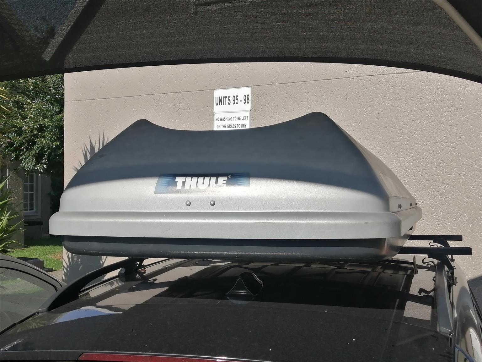 Thule Alpine 900 roof box Junk Mail