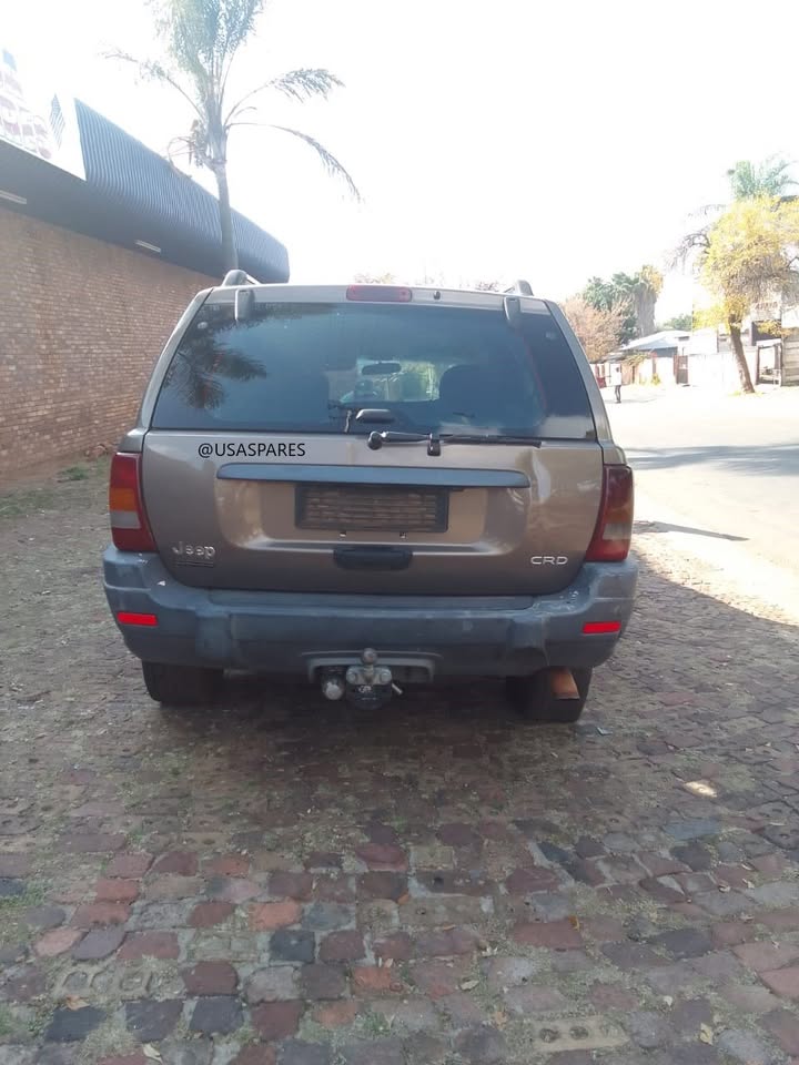 Jeep Grand Cherokee 4.7 WJ Stripping For Body Spares - Private Seller Jeep Grand Cherokee 4.7 WJ Stripping For Body Spares - Private Seller