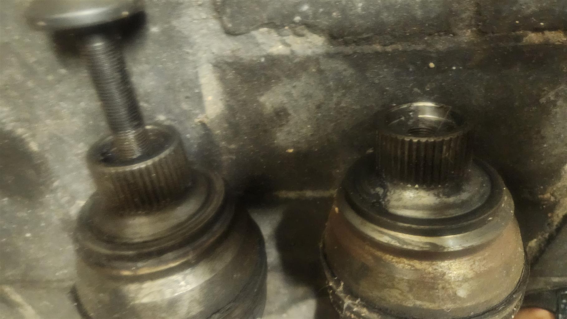 Audi A4 B8 FACELIFT Complete CV JOINTS /DRIVESHAFTS - Private Seller Audi A4 B8 FACELIFT Complete CV JOINTS /DRIVESHAFTS - Private Seller