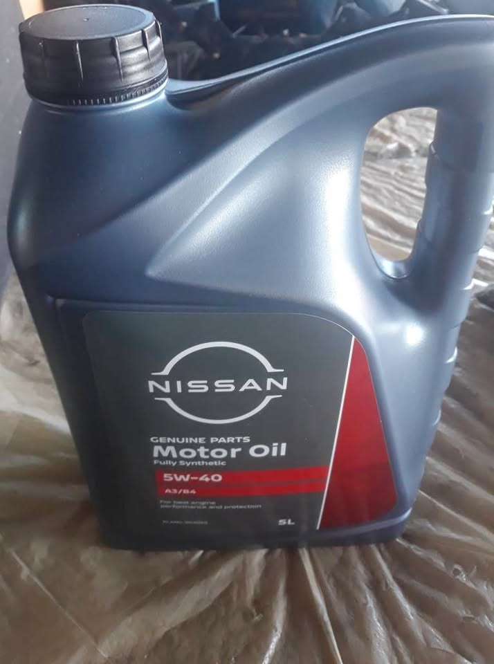 Nissan 5W-40 Engine Oil For Sale - Private Seller