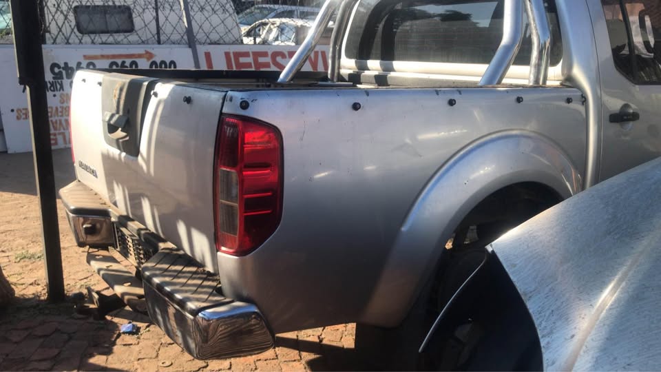 Nissan Navara load bin - Private Seller