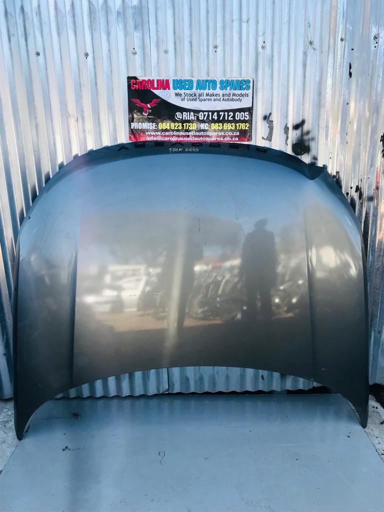 Land Rover discovery 5 bonnet - Private Seller