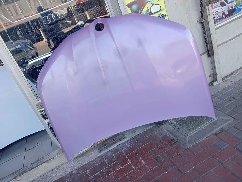 BMW ix i20 M60 Bonnet For Sale Bumper & Auto Parts - Private Seller BMW ix i20 M60 Bonnet For Sale Bumper & Auto Parts - Private Seller
