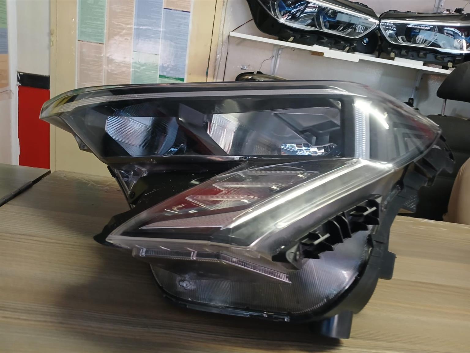 2025 KIA SONET HEADLIGHT LEFTSIDE - Private Seller 2025 KIA SONET HEADLIGHT LEFTSIDE - Private Seller