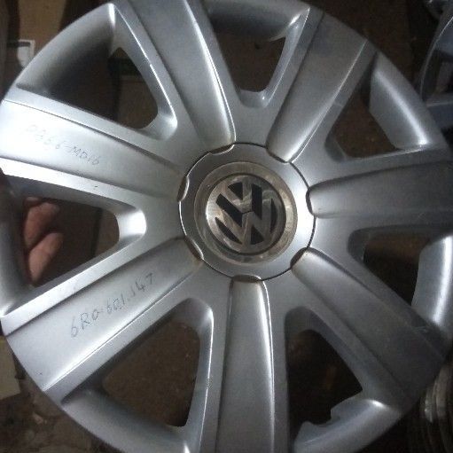 Golf, wheel cap - Private Seller Golf, wheel cap - Private Seller