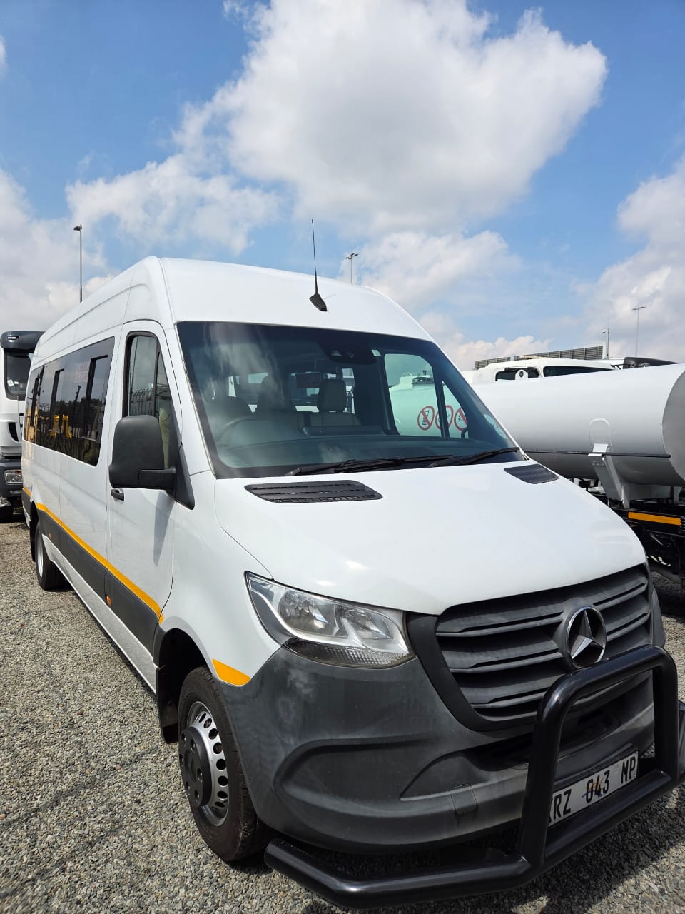 Mercedes Sprinter Bus