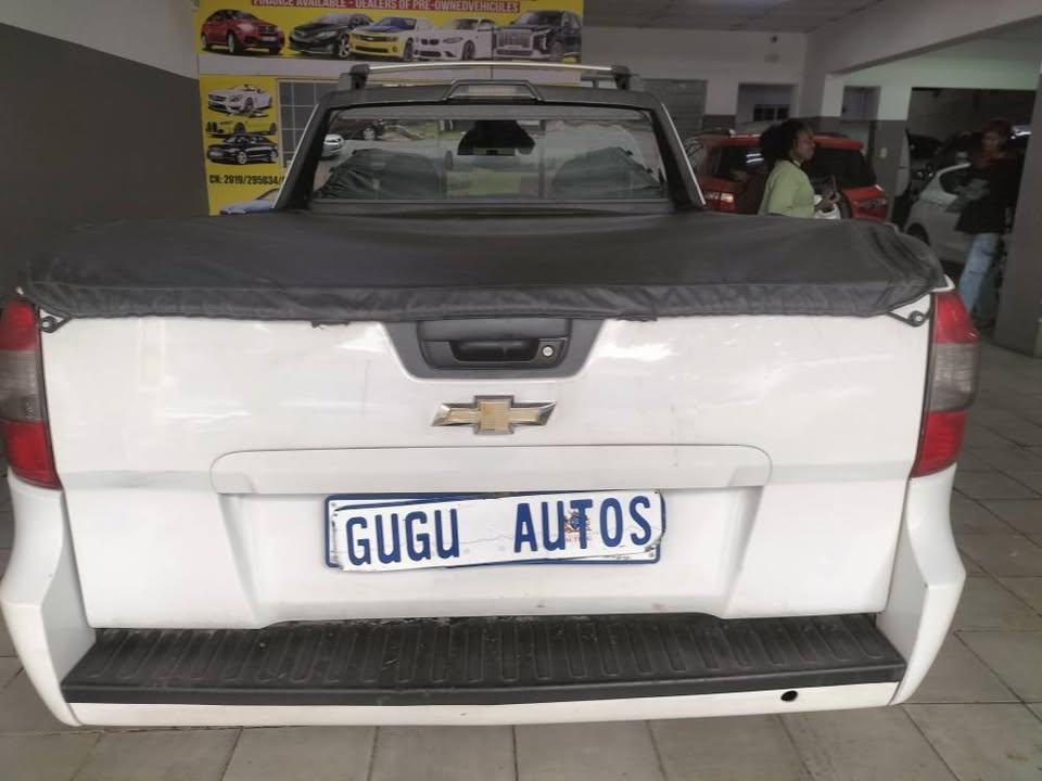 2017 Chevrolet Utility 1.8 Sport Manual Petrol White Color 99,000KM