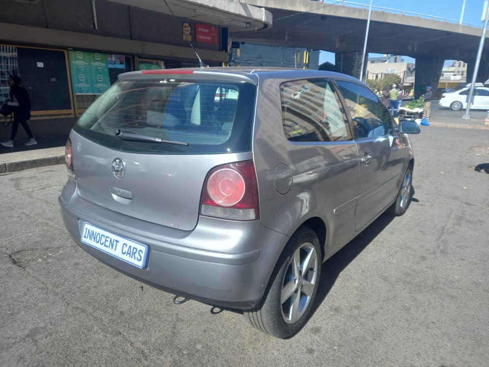 2008 VW POLO BUJWA 1.9 TDI DIESEL, MANUAL 6SPED, SILVER COLOR, MILEAGE 122000KM, SPARE KEY