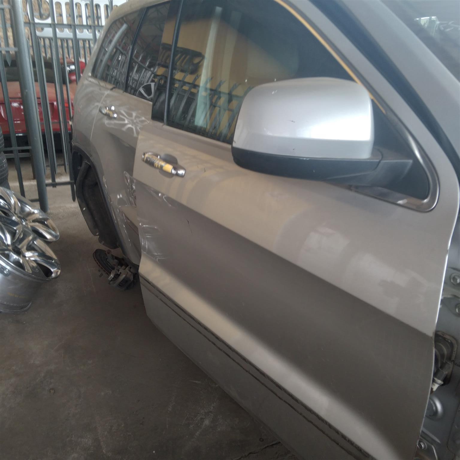 Jeep overland doors and body parts - Private Seller