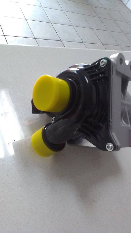 BMW Water Pump - Private Seller